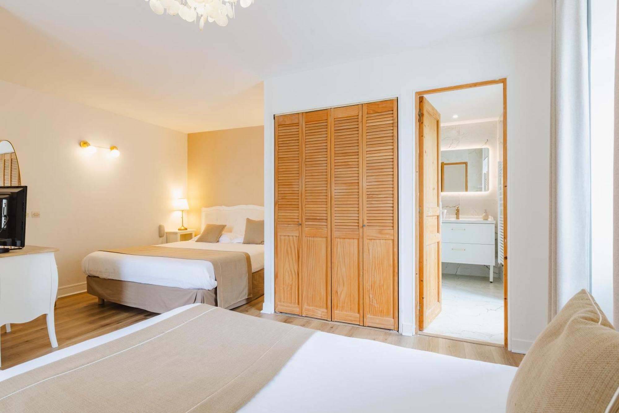 Demeures & Chateaux - Hotel De La Porte Saint-Malo Динан Екстериор снимка