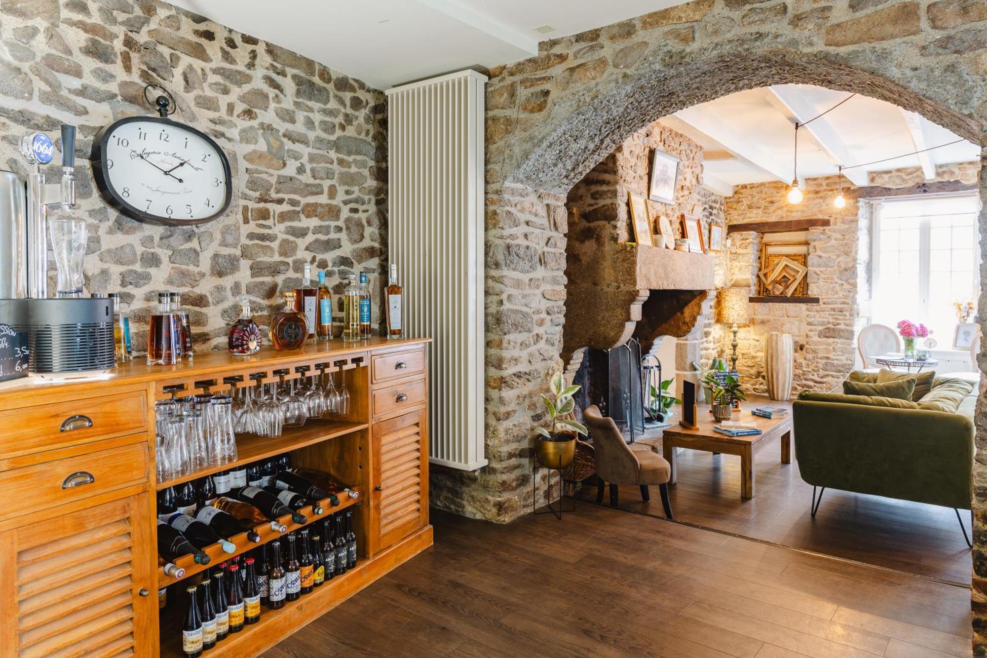 Demeures & Chateaux - Hotel De La Porte Saint-Malo Динан Екстериор снимка