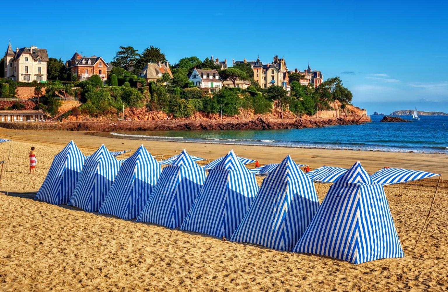 Demeures & Chateaux - Hotel De La Porte Saint-Malo Динан Екстериор снимка